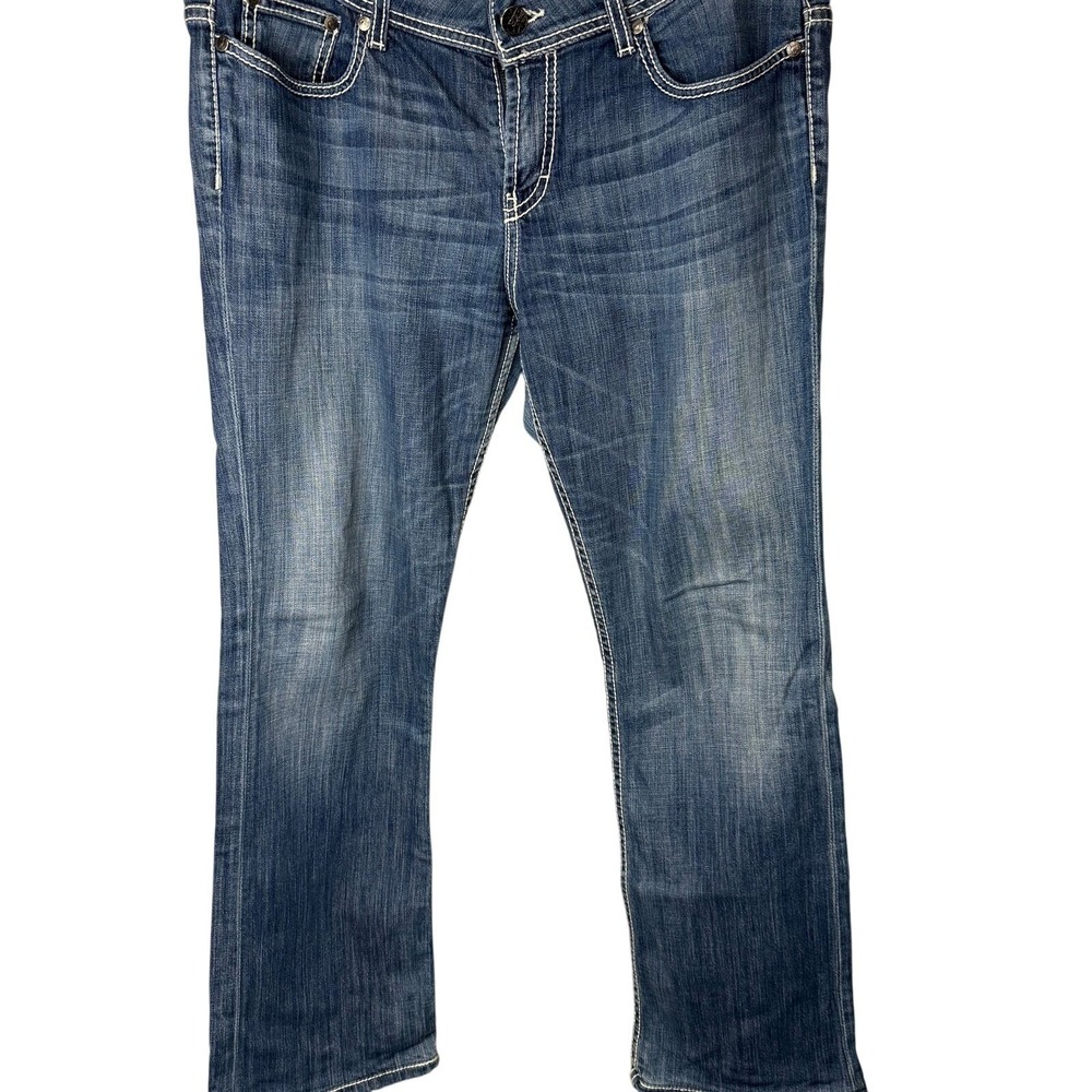 BKE Jeans Men's 32x31 White Stitching Peyton fraying on the bottom edge